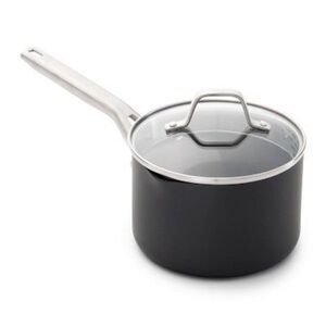 Calphalon -  2.5qt Hard Anodized Nonstick Sauce Pan w Black